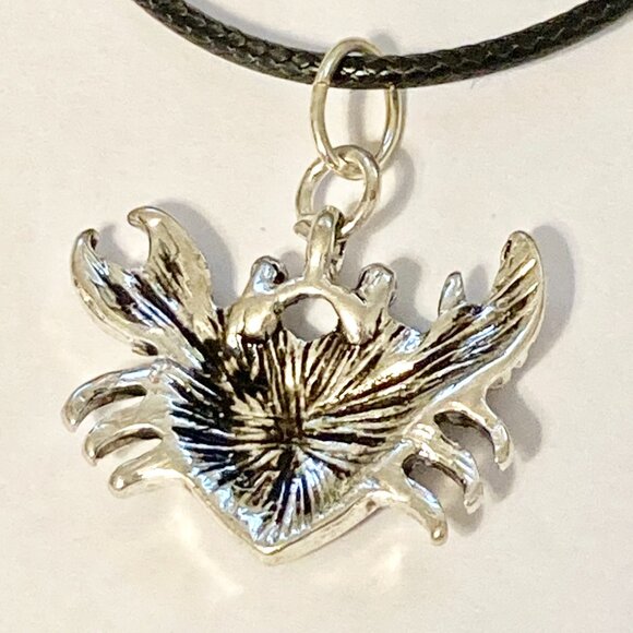 Crab Necklace Silver Plated 18" Black Cord Sea Life Beach Island Zodiac Cancer - Picture 5 of 7